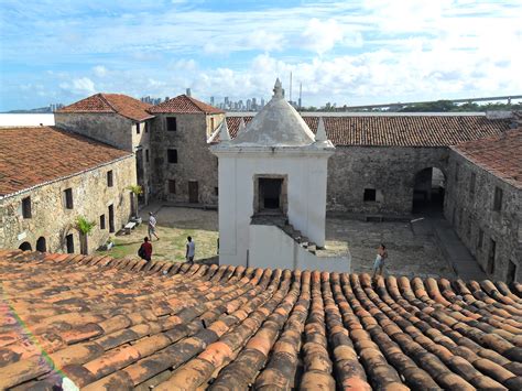 Fotos gratis : pueblo, techo, edificio, Iglesia, capilla, fortificación ...