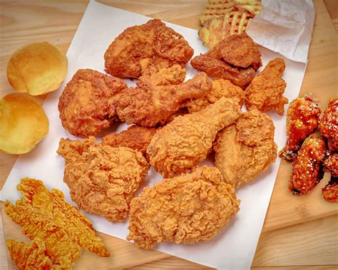 This guide covers the best places to eat on Lake City Way Seattle 14