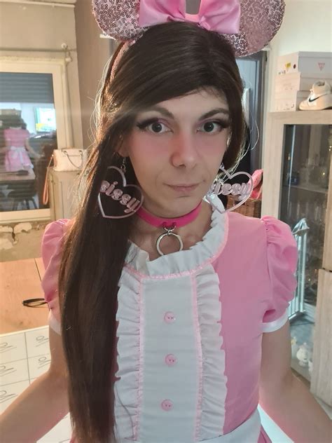 TW Pornstars - Sissy Joyce. Twitter. Do you like my earrings? 🤩. 10:50