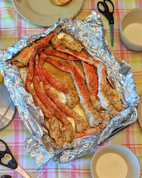 Baked Crab Legs - Southern Cravings