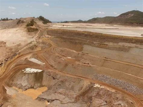 creditors object  samarcos plans  restructuring