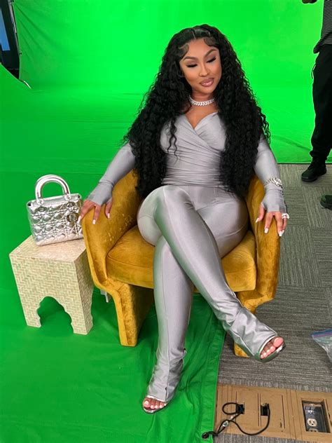 Julia💕 on Twitter: "RT @AriTheDon: My child was left in her care and