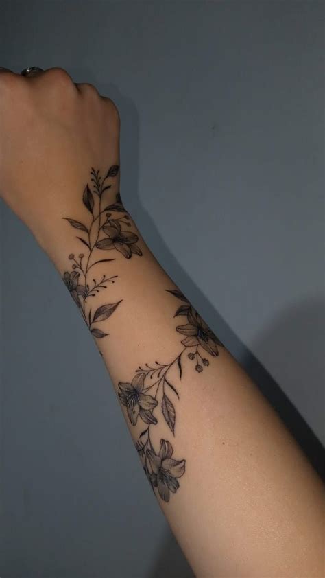 Floral bracelet tattoo – Artofit