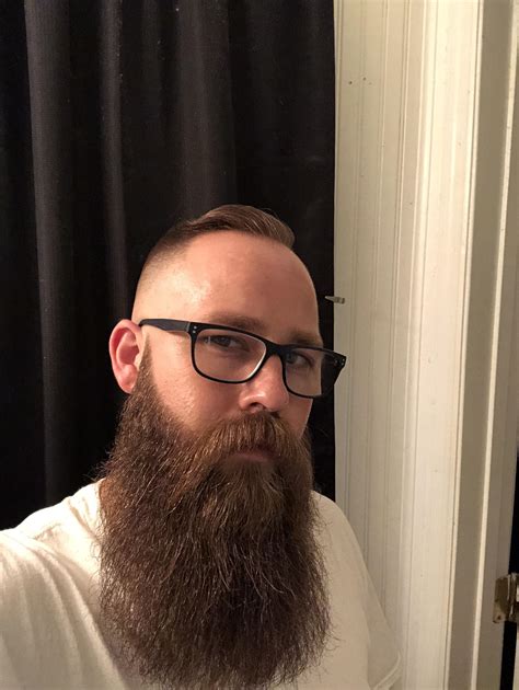 Got new glasses today. What y’all think? : r/beards