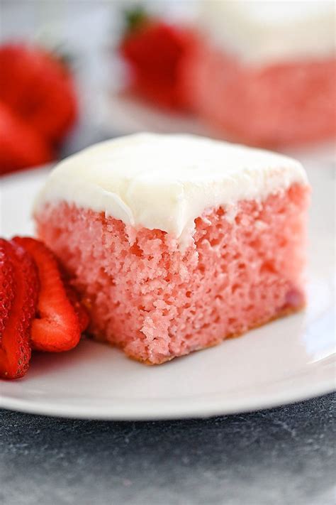 strawberry cream cheese cake 3