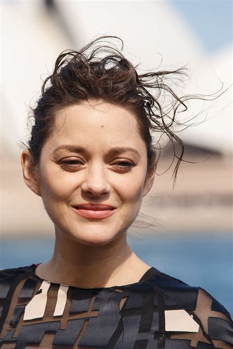 Marion Cotillard - HawtCelebs