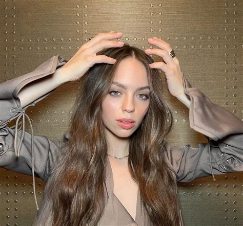 claudia sulewski net worth