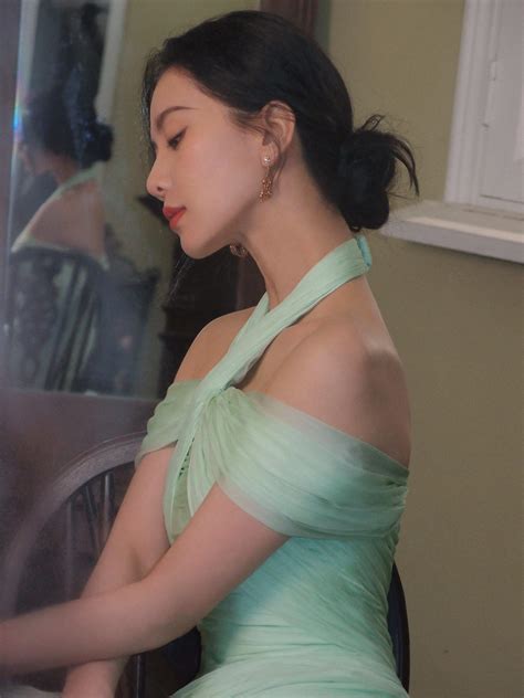 Temperament Rulan Liu Shishi Gentle Miss Series Photo Light Green Gauze