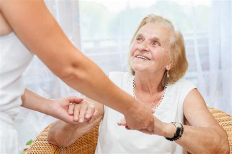 Dama De Companhia Para Idosos Salario - 5