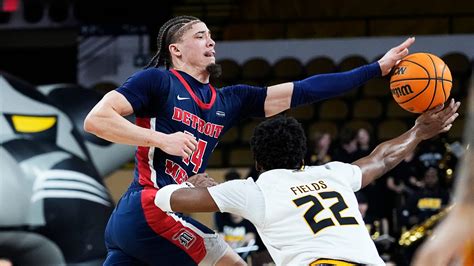Missouri basketball guard Jayden Stone gets ‘freebie’ after scary injury