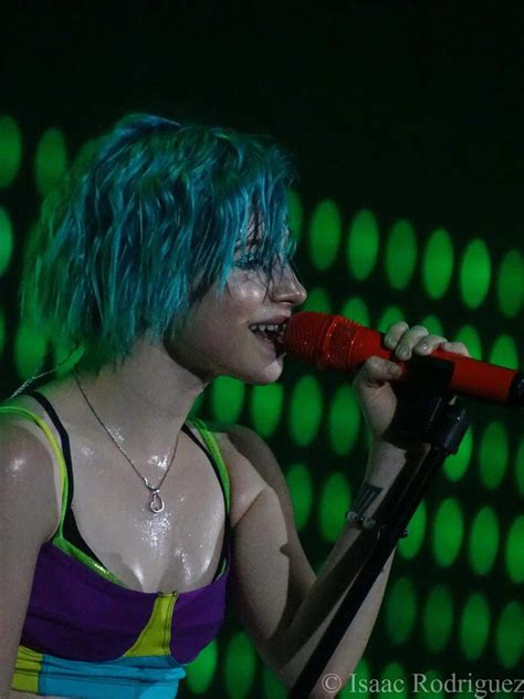 Hayley Williams : r/ladyladyboners