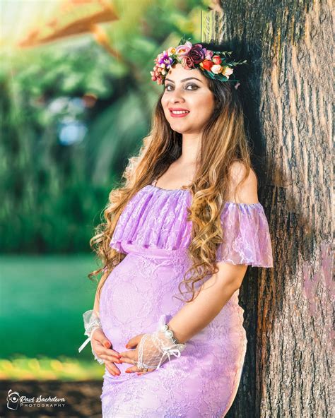 Captivating Maternity Shoot | Puja's Pregnancy Story