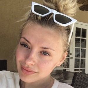 Corinna Kopf - Age, Family, Bio | Famous Birthdays