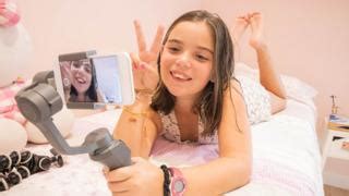 Instagram says precise location is never shared - BBC News