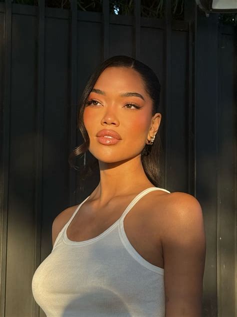 Ming Lee Simmons Dazzles in a Series of Chic Moments • CelebMafia