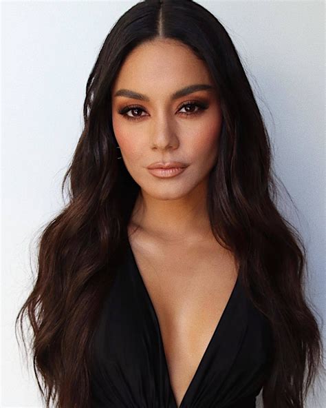 Vanessa Hudgens Goes Swimming In String Bikini On Philippines Vacation
