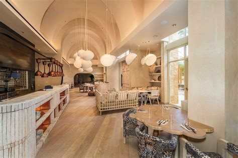 Phoenix Dining Review: Tia Carmen - PHOENIX magazine