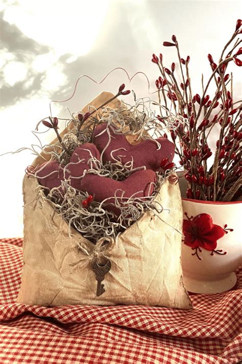 23 Profitable Valentine Crafts to Make and Sell - The Mummy Front