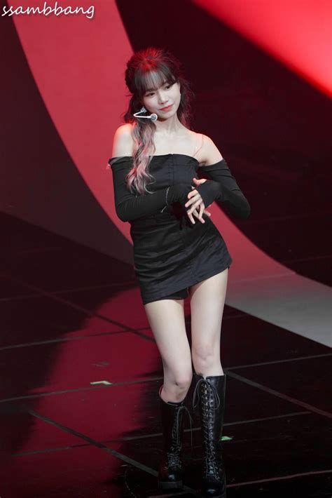 221112 Jo Yuri | kpopping