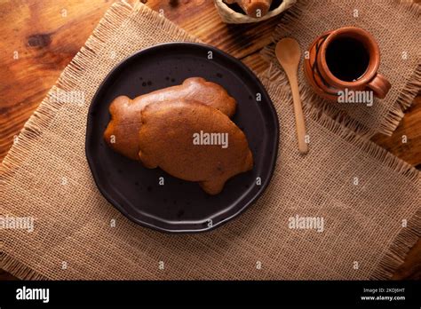 Cochinitos de Piloncillo. Also called Cochinitos, Cerditos or ...