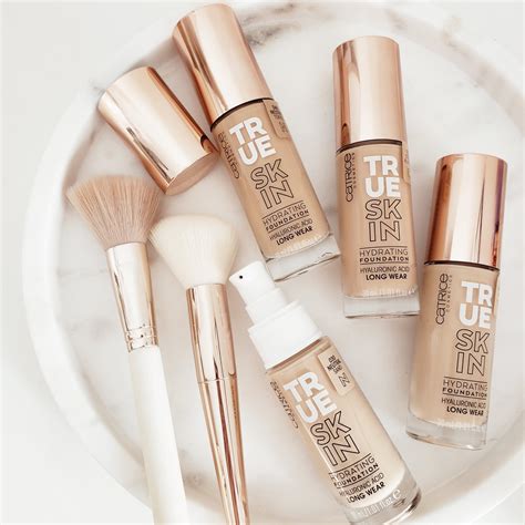 CATRICE TRUE SKIN HYDRATING FOUNDATION