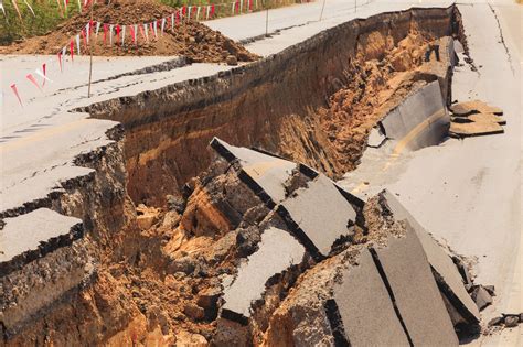 Earthquakes: MedlinePlus