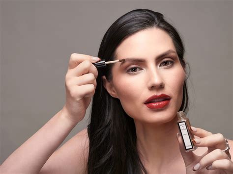 Detox Your Make Up Kit With LILIPANI: Where Beauty Meets Nature - Women