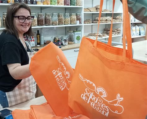 Los comercios locales de Sabores de Ferrol reparten regalos a sus