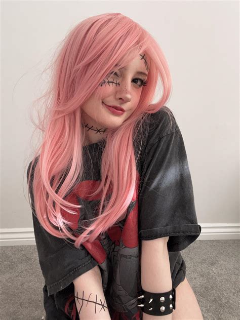 Ryn 🩷 (u/Rynkerbelle) - Reddit