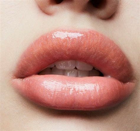 Pin by SarahRose🌹 on Lips inspiration | Cupids bow lips, Lips ...
