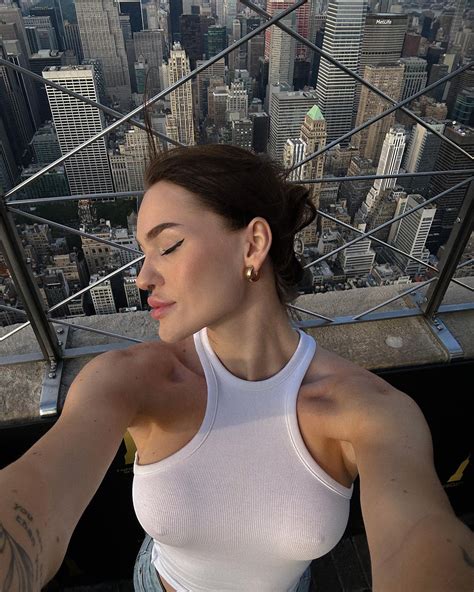 VALERIA SHIRSHOVA | Dream view from dream city 🖤 | Instagram