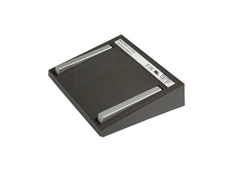 Deluxe II Double Treadle Momentary Footswitch