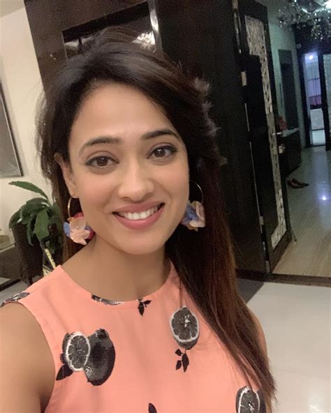 Pink Obsession: Surbhi Jyoti looks like Barbie in babypink Jumpsuit