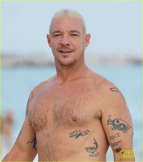 Bares His Entire Soul In Shocking New Pics He S Been Hiding For Years news