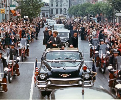 Secret gay blowjob in a car - lawpcorganic