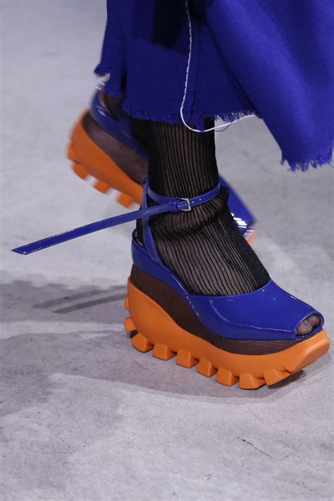 Marni Fall 2018 Ready-to-Wear Collection - Vogue | Fashion shoes, Cute