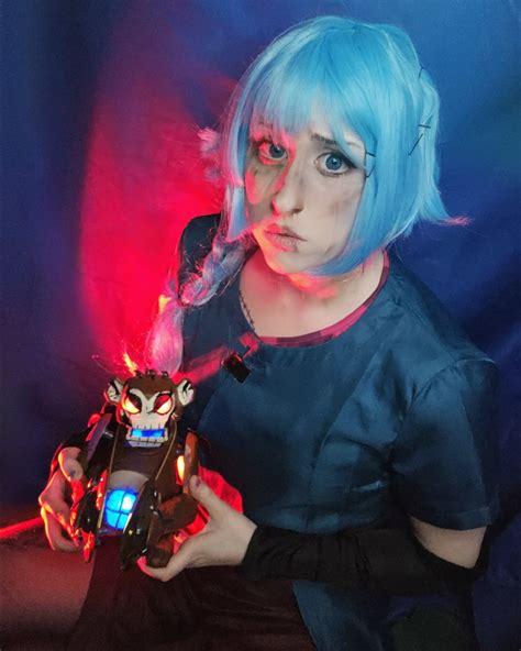 𝐌𝐚𝐝𝐝𝐲 𝐊𝐚𝐭𝐞 | How can I refuse?? 😏👑 So yes I impulse cosplayed Preminger