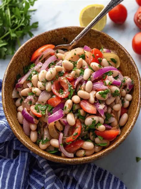 Delicious Piyaz: Ultimate Turkish White Bean Salad Recipe