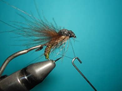 Caddis emerger - Fly Tying tutorials | Fly dreamers