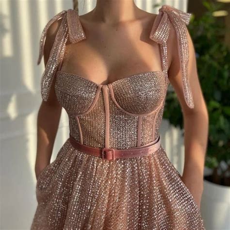Pin by Tat Татьяна Гросу on Что надеть | Tea length prom dress, Evening ...