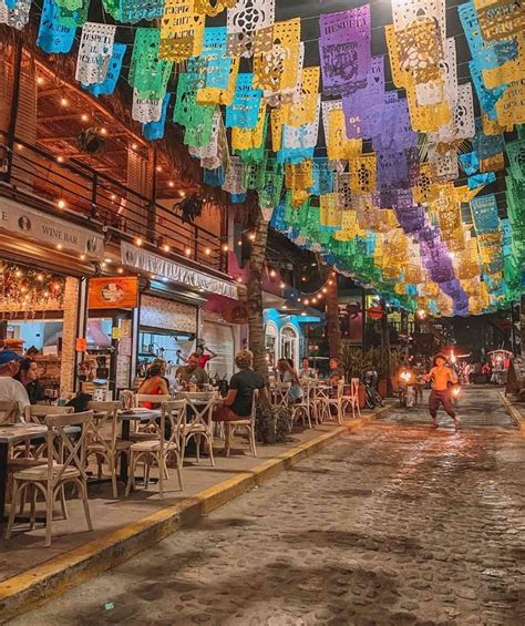 Sayulita nightlife guide 2024: 12 best Sayulita bars to check out