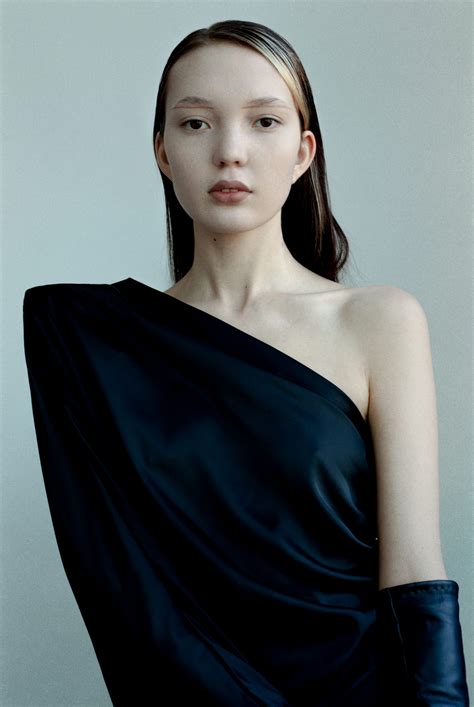 Diana N - QUEST Artists & Models