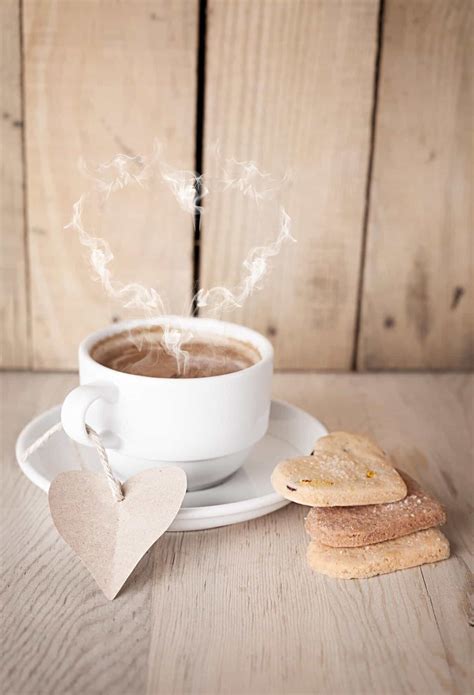 Is Tea Less Acidic Than Coffee? What's in Your Cup? - Brewed Leaf Love