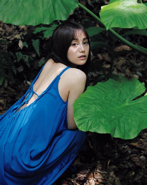 Nao Kanzaki and a few friends: Miku Ito: Who better to begin a month