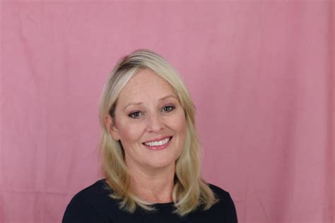 Bobbie Shay's Instagram, Twitter & Facebook on IDCrawl