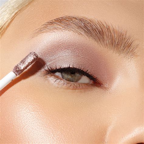 LUX visage (люкс визаж) SATIN NUDE SUPER STAY Жидкие тени для век 205 ...
