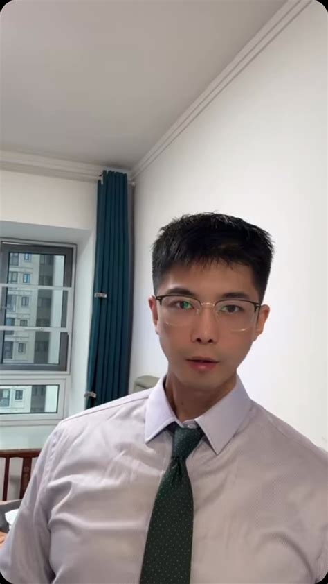 EddieGU | Not gonna lie. When I had my first ever gay parade experience