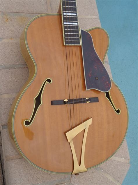 Jim Triggs Archtop Guitar 1992 Blonde Guitar For Sale Guitarbroker
