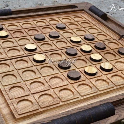 Деревянная игра Реверси | Wood gifts, Wood