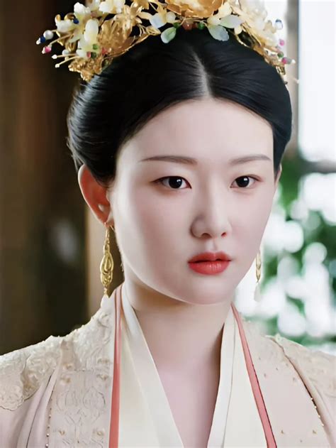 ไอเดีย หยวนอวี่เซวียน(Yuan Yuxuan) 袁雨萱 270 รายการ | บัลลังก์, จีน, ความสุข